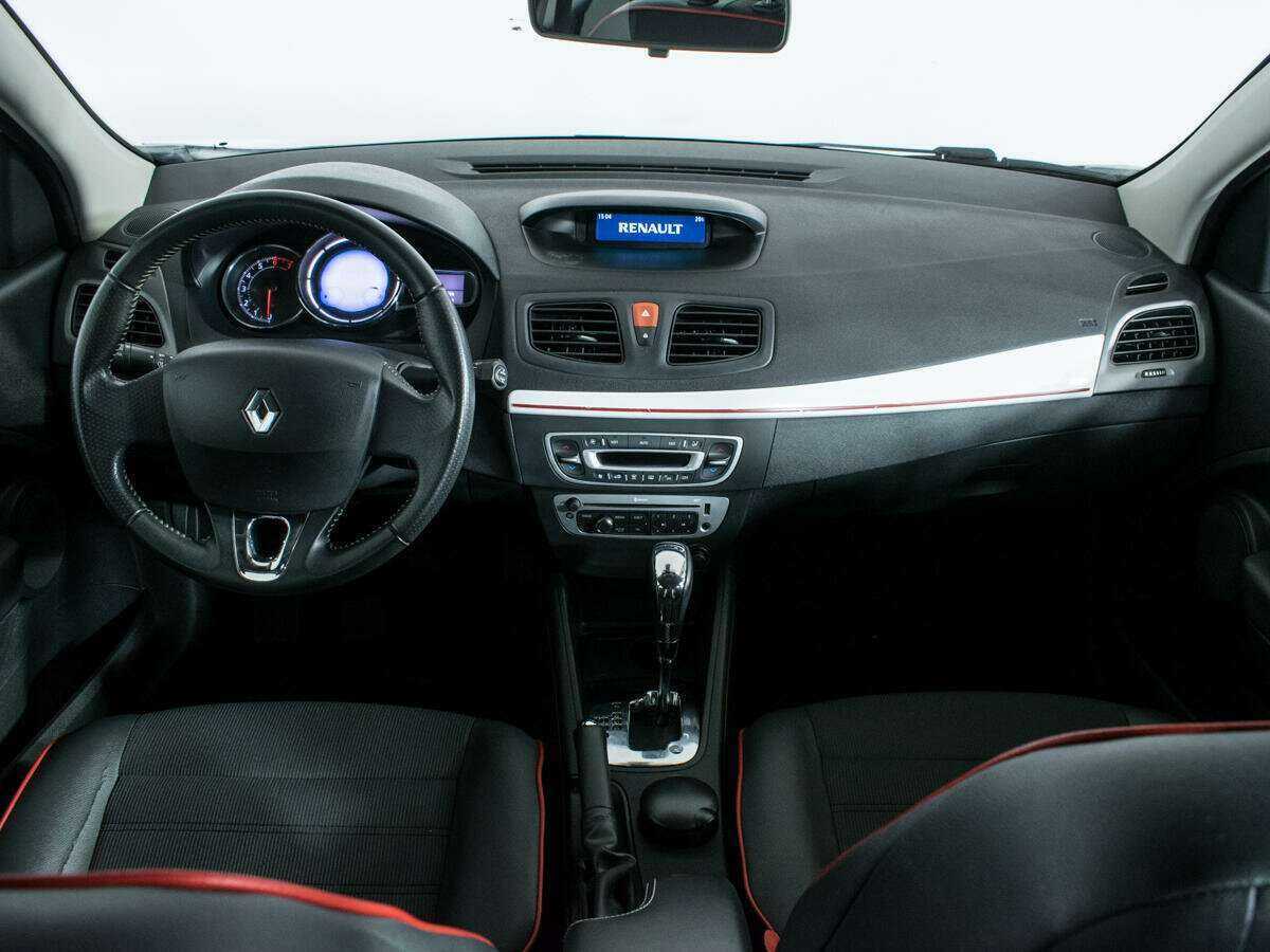 Renault Megane с пробегом — 2013 год. Фото: #11