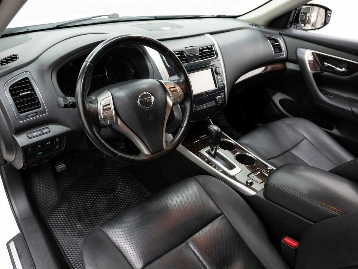 Nissan Teana с пробегом — 2015 год. Фото: #8