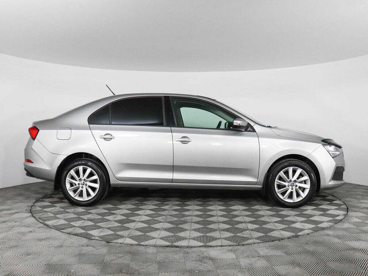 Skoda Rapid с пробегом — 2020 год. Фото: #3