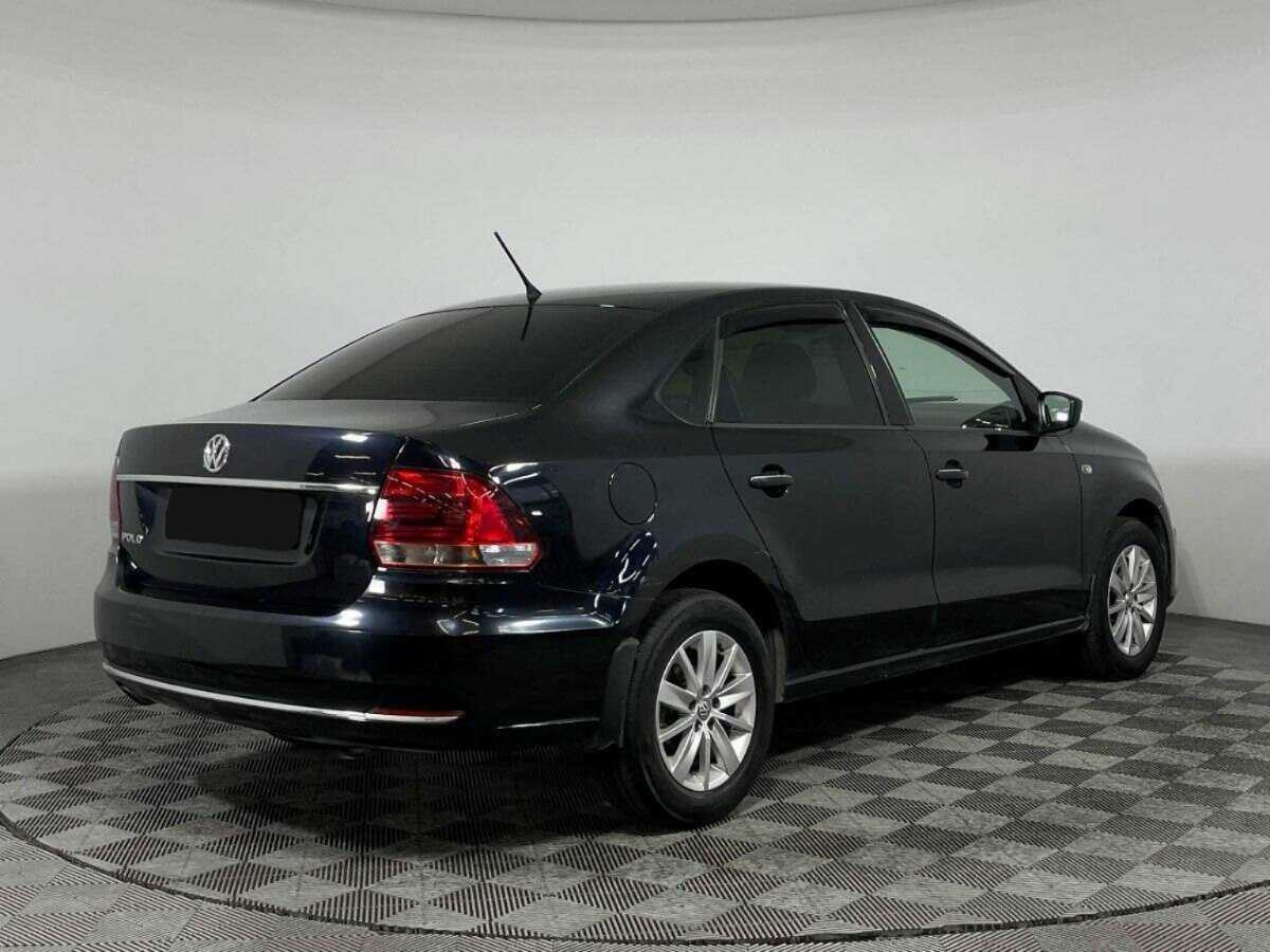 Volkswagen Polo с пробегом — 2016 год. Фото: #4