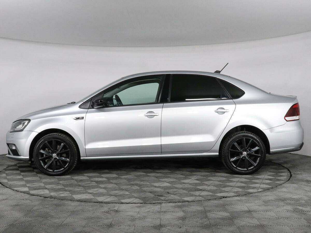 Volkswagen Polo с пробегом — 2017 год. Фото: #6