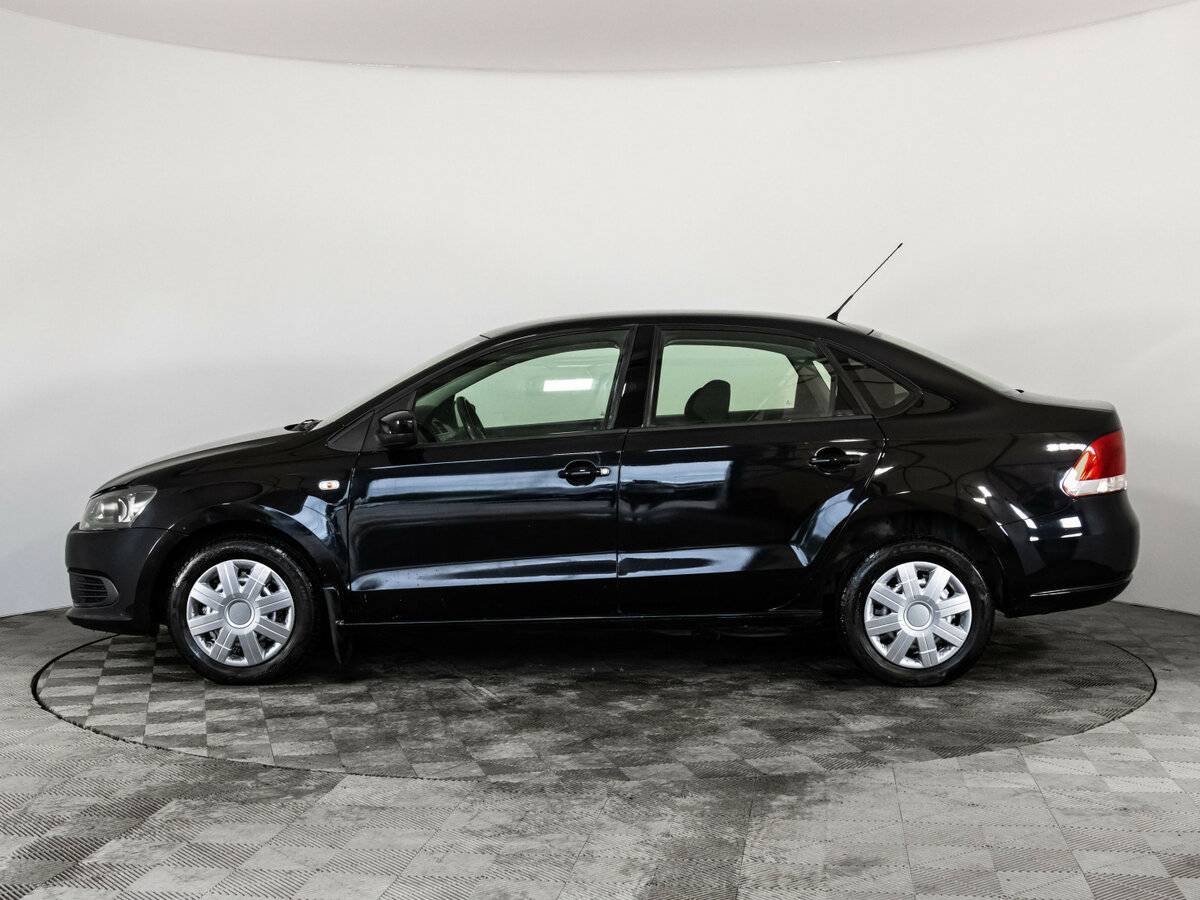 Volkswagen Polo с пробегом — 2012 год. Фото: #7