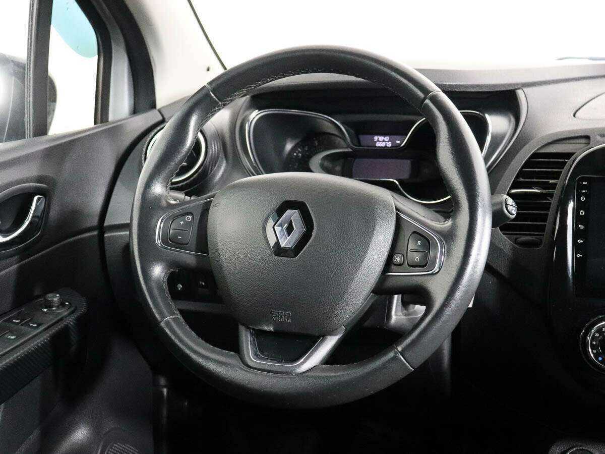 Renault Kaptur с пробегом — 2017 год. Фото: #11