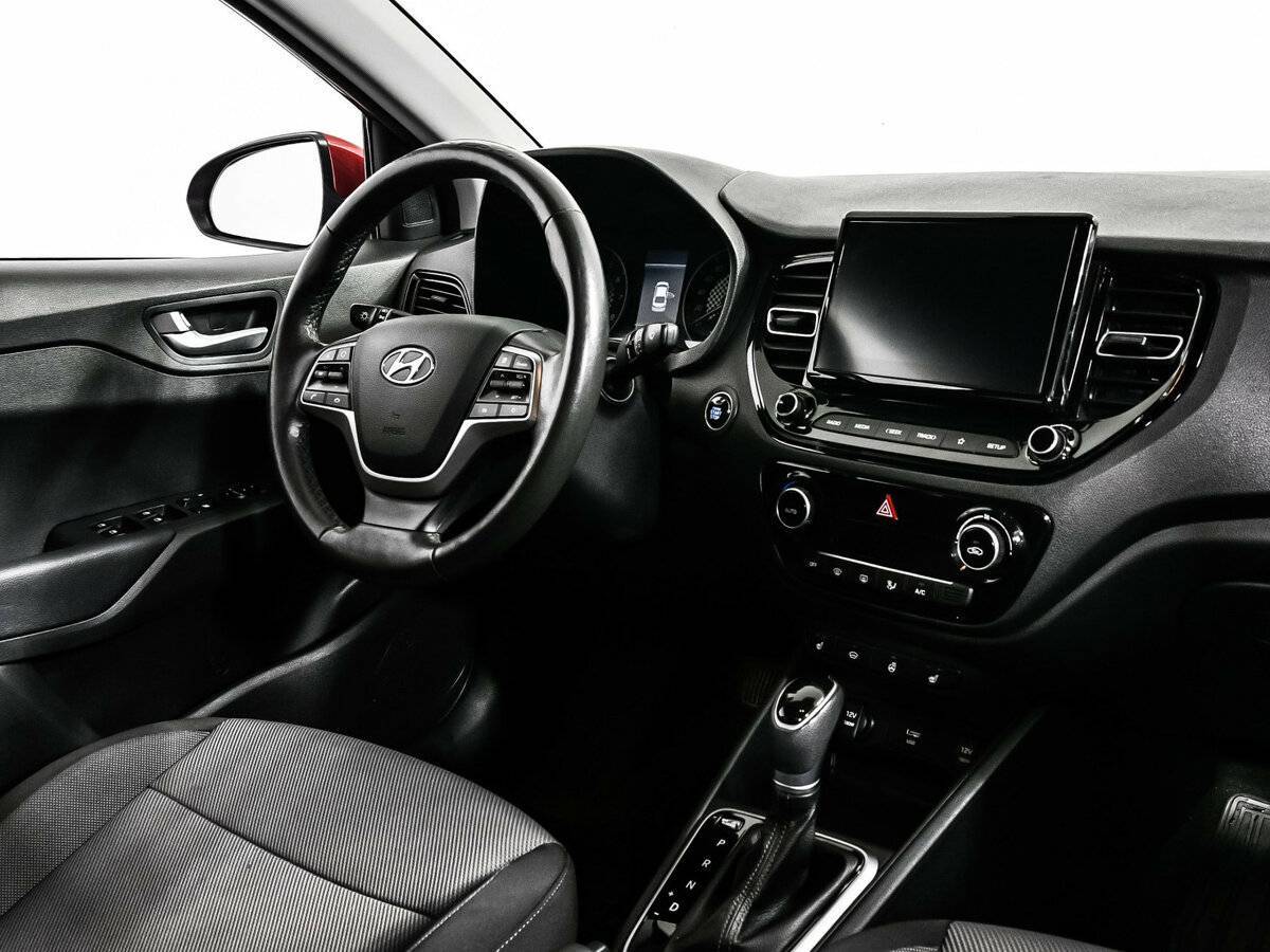 Hyundai Solaris с пробегом — 2021 год. Фото: #8