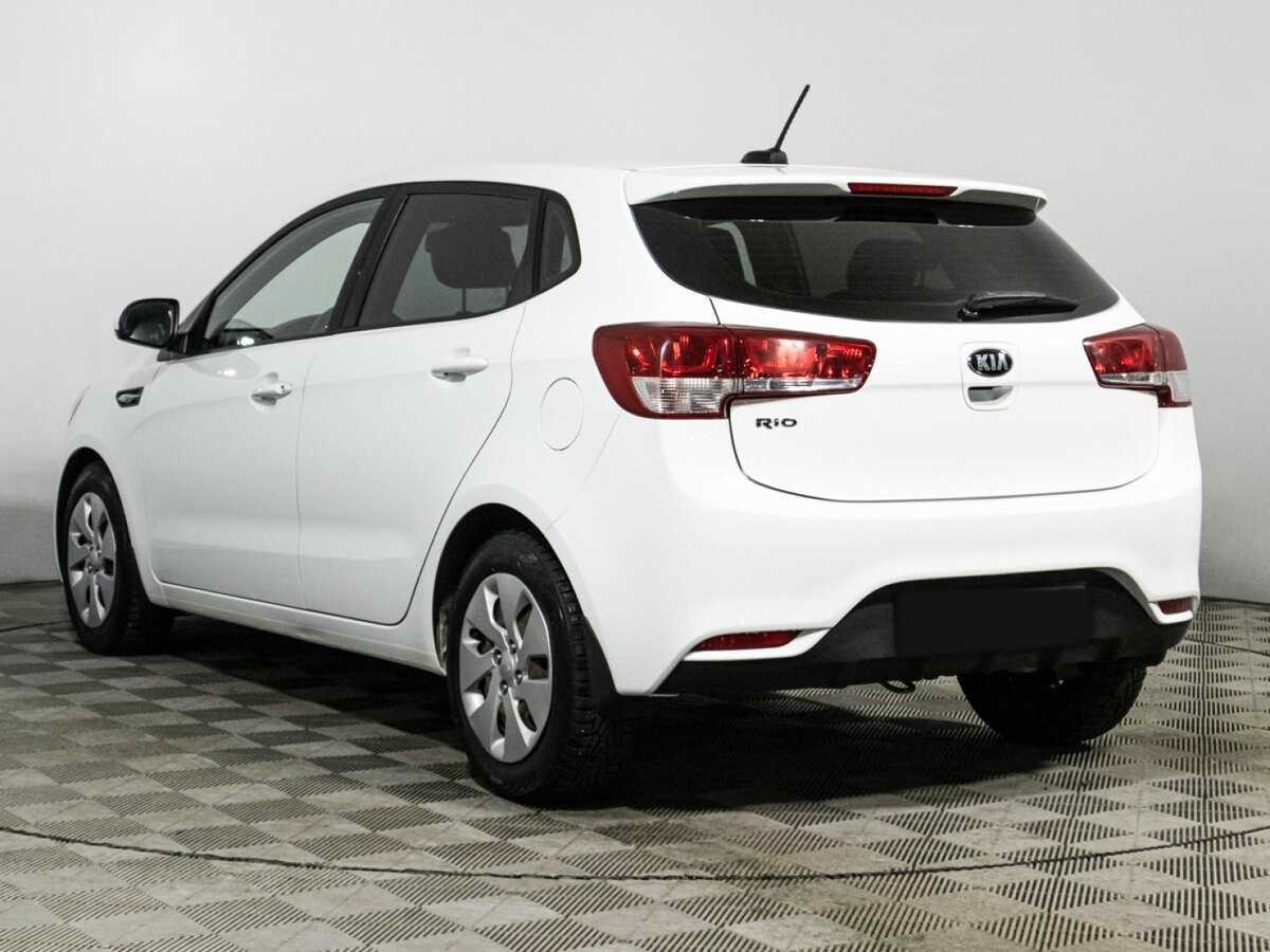 Kia Rio с пробегом — 2017 год. Фото: #6