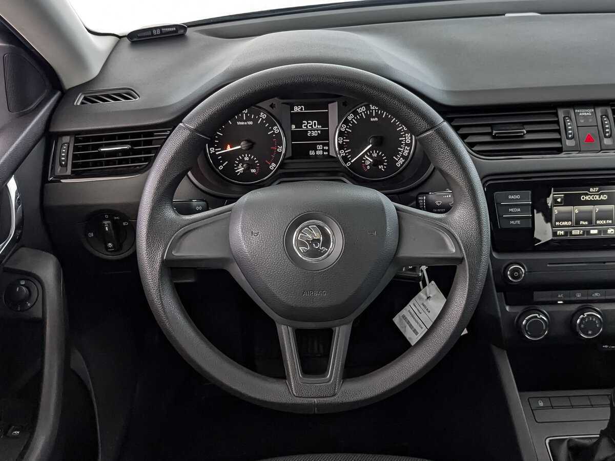 Skoda Octavia с пробегом — 2015 год. Фото: #17