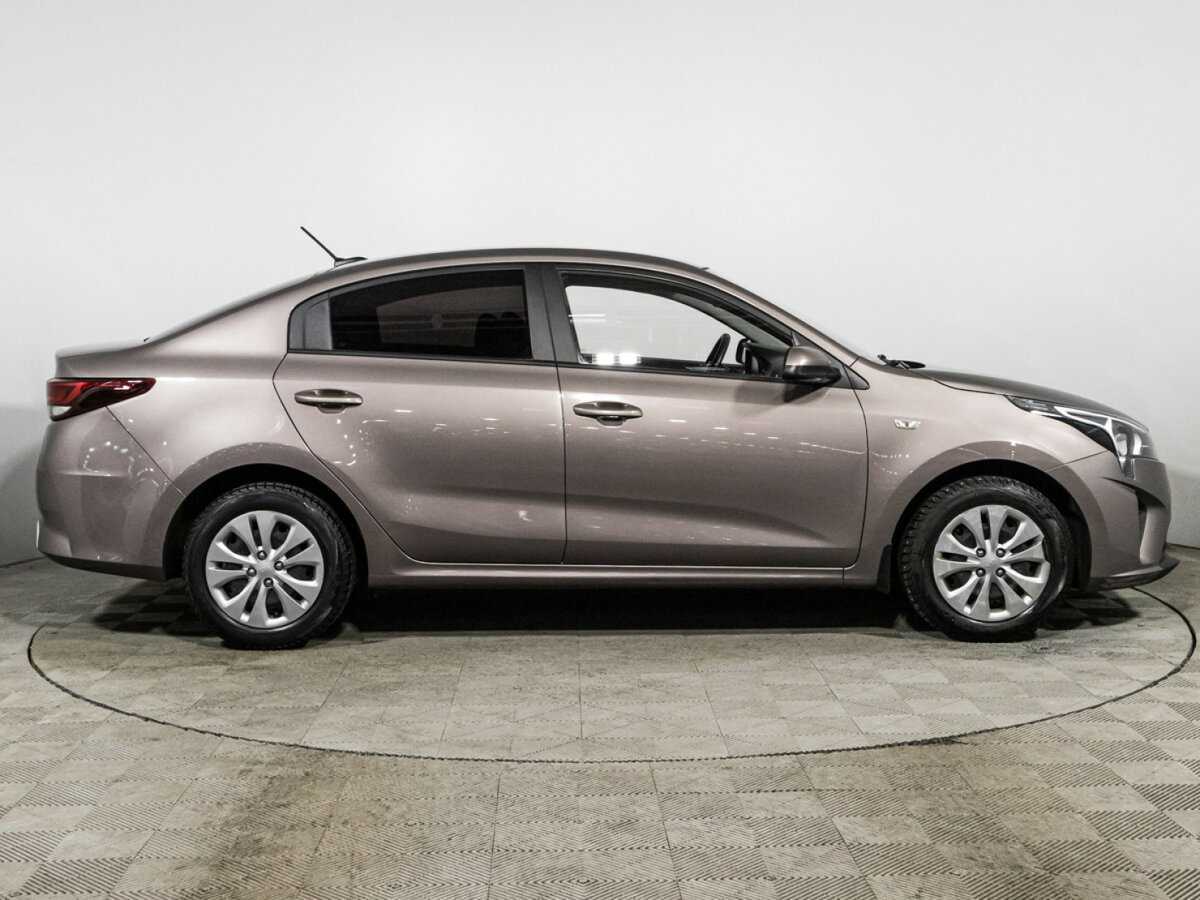 Kia Rio с пробегом — 2020 год. Фото: #3