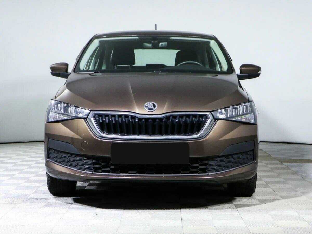 Skoda Rapid с пробегом — 2021 год. Фото: #1