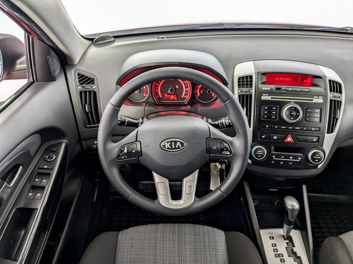 Kia Ceed с пробегом — 2012 год. Фото: #16
