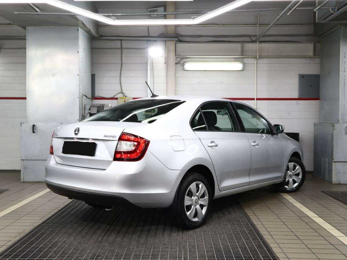 Skoda Rapid с пробегом — 2018 год. Фото: #2