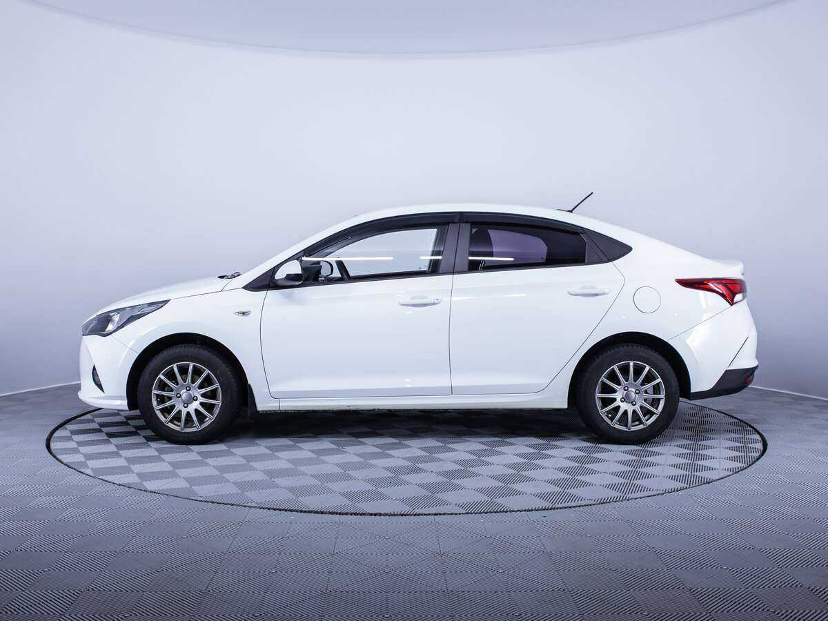 Hyundai Solaris с пробегом — 2021 год. Фото: #7