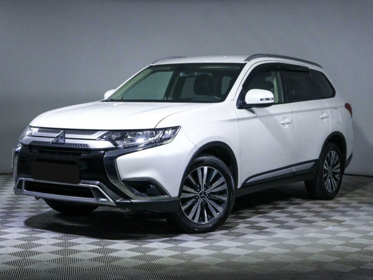 Mitsubishi Outlander с пробегом — 2018 год. Посмотреть фото