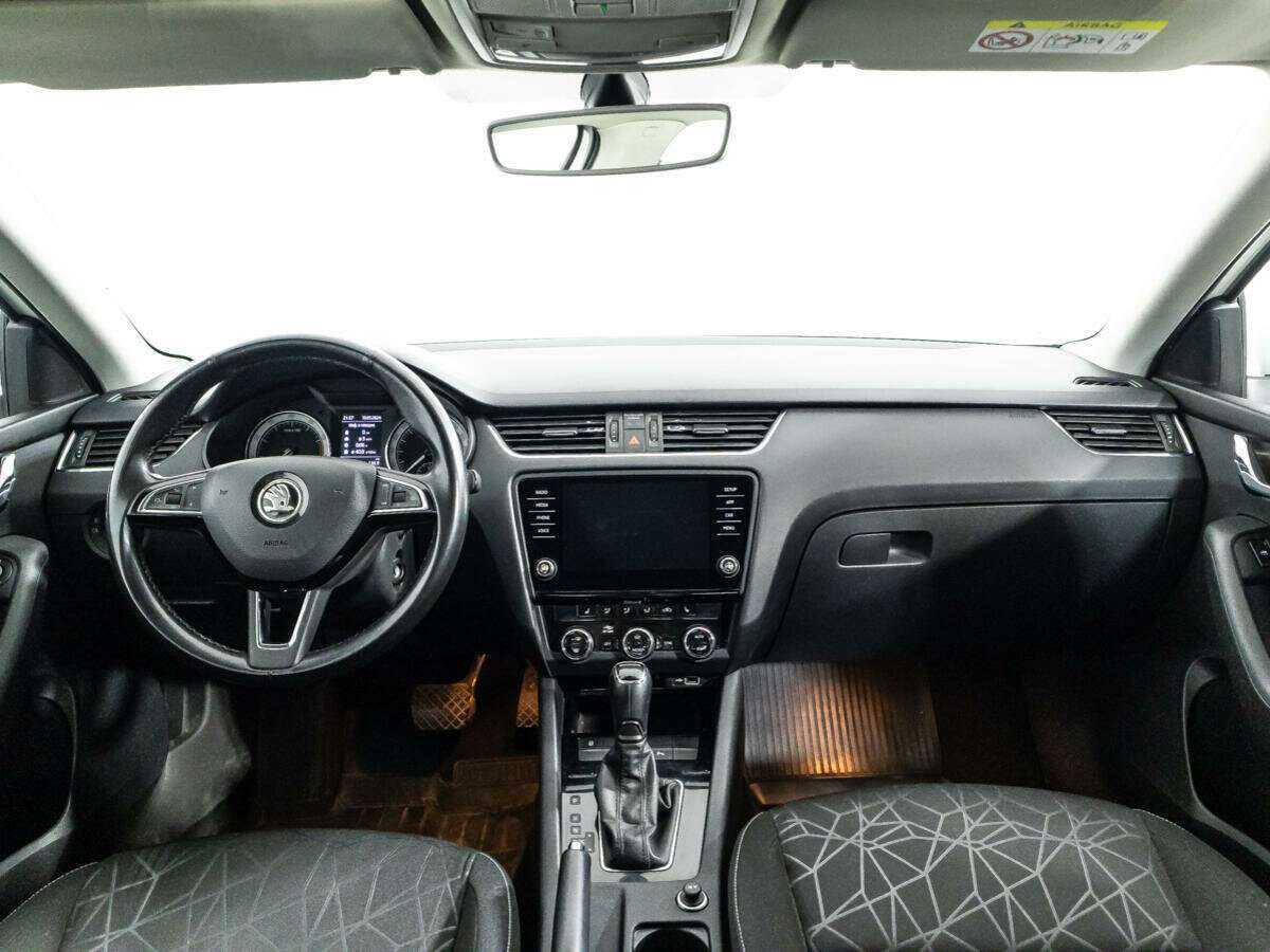 Skoda Octavia с пробегом — 2019 год. Фото: #12