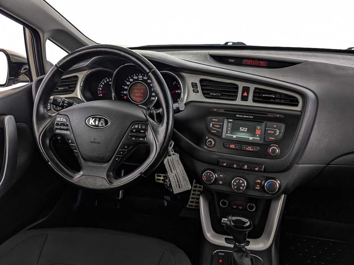 Kia Ceed с пробегом — 2014 год. Фото: #16