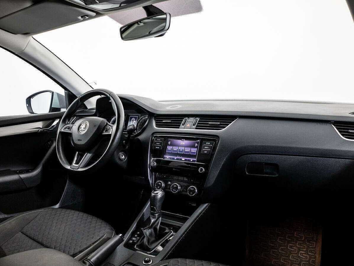 Skoda Octavia с пробегом — 2018 год. Фото: #6