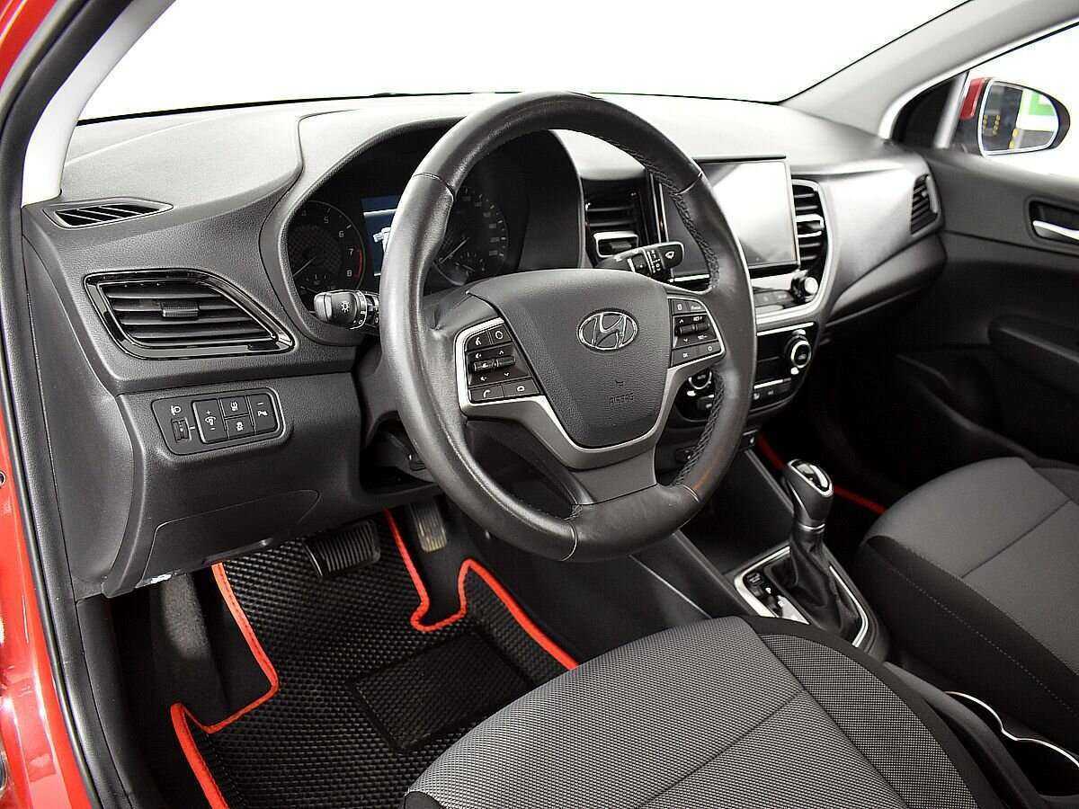 Hyundai Solaris с пробегом — 2021 год. Фото: #6