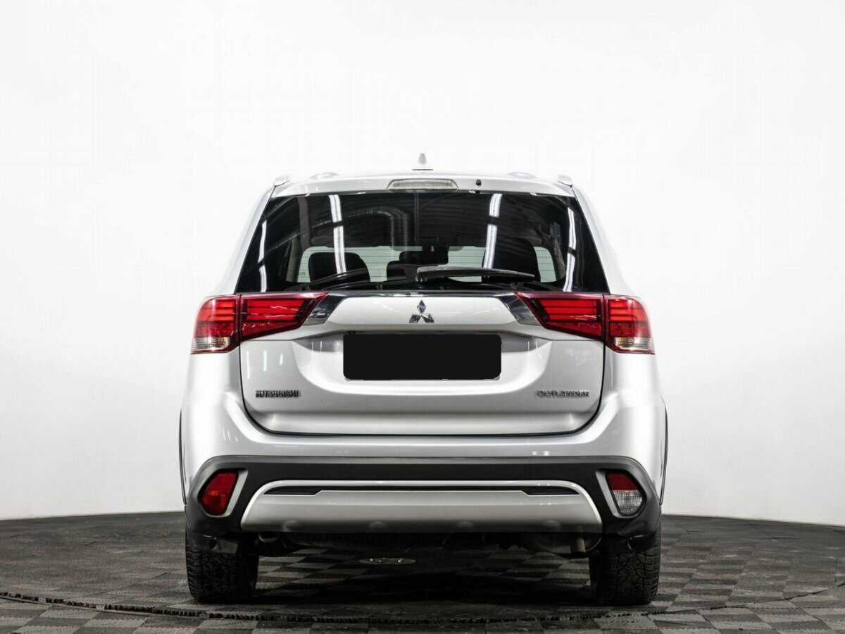 Mitsubishi Outlander с пробегом — 2019 год. Фото: #4