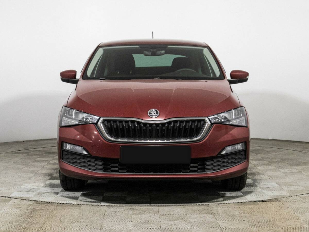 Skoda Rapid с пробегом — 2021 год. Фото: #1