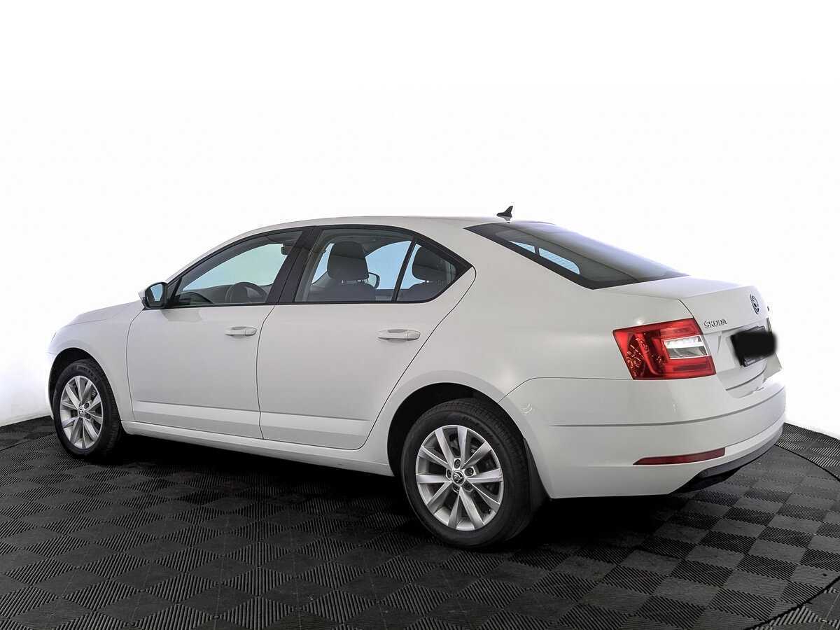 Skoda Octavia с пробегом — 2017 год. Фото: #6