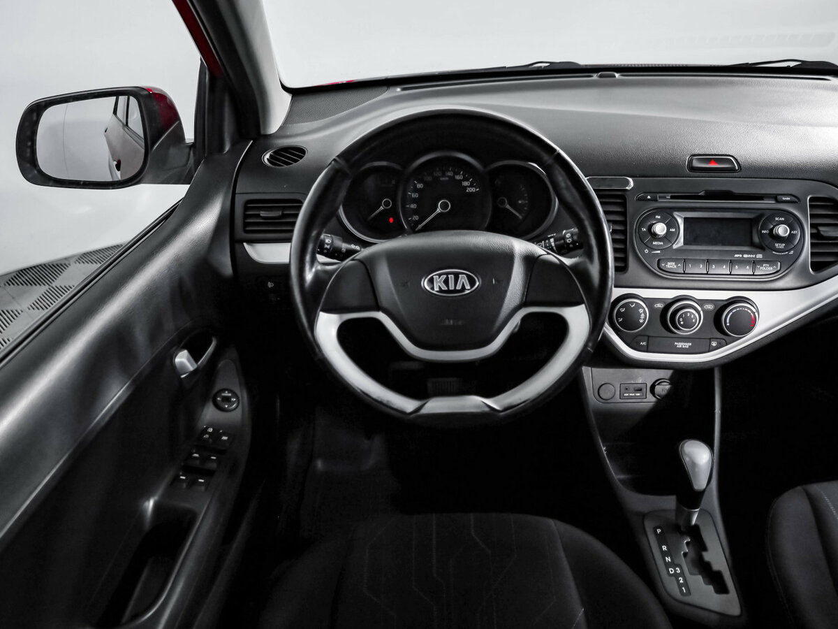 Kia Picanto с пробегом — 2014 год. Фото: #8