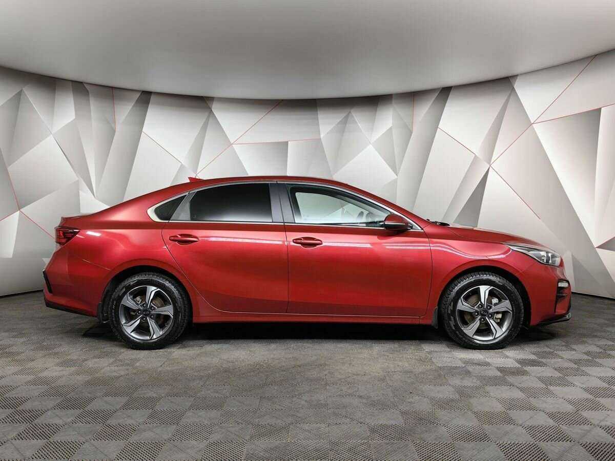 Kia Cerato с пробегом — 2021 год. Фото: #5