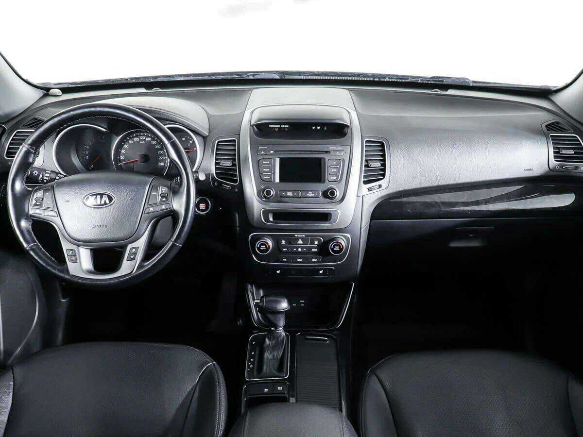 Kia Sorento с пробегом — 2016 год. Фото: #11