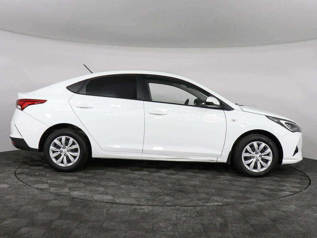 Hyundai Solaris с пробегом — 2020 год. Фото: #3