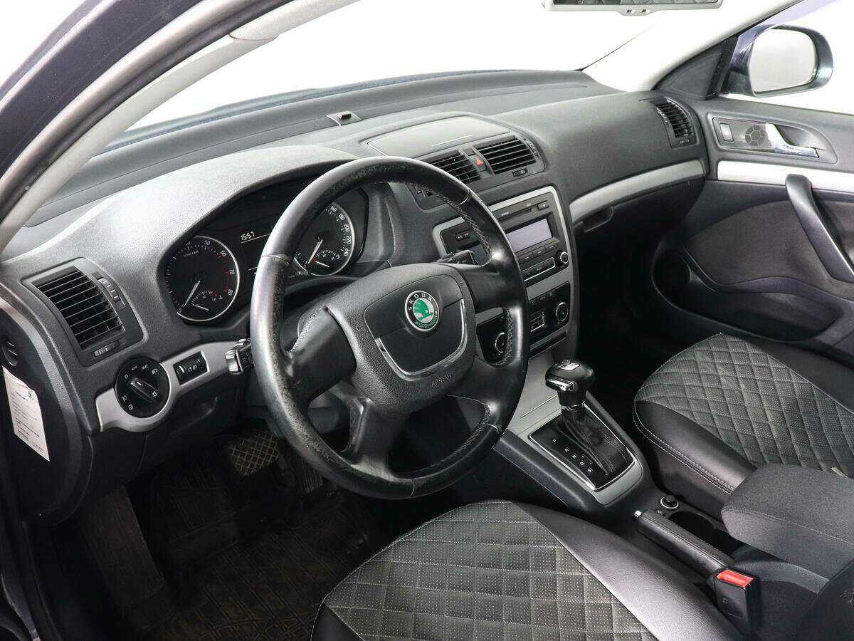 Skoda Octavia с пробегом — 2012 год. Фото: #7