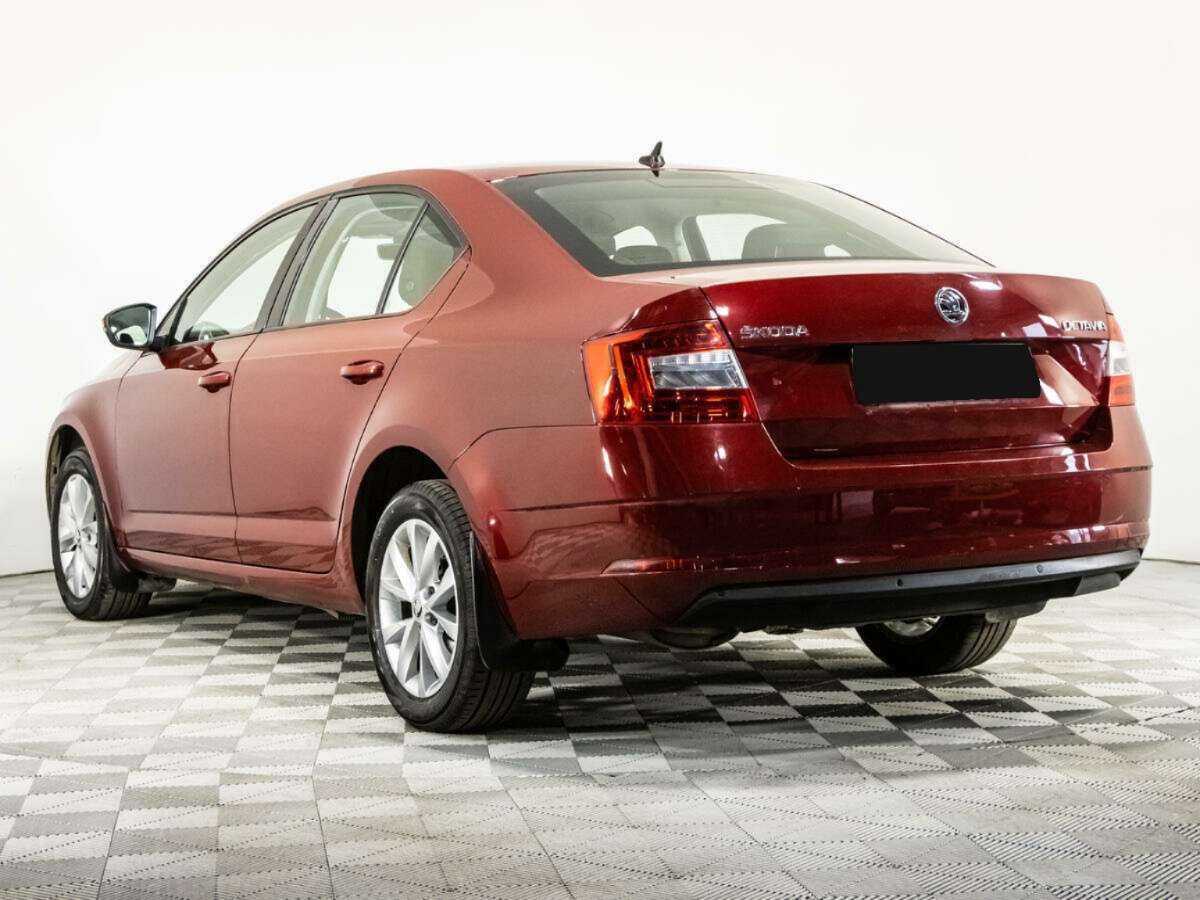 Skoda Octavia с пробегом — 2018 год. Фото: #6