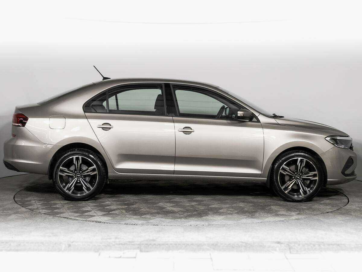 Volkswagen Polo с пробегом — 2021 год. Фото: #3