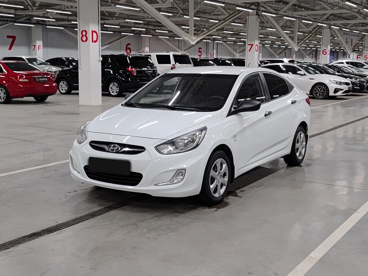 Hyundai Solaris с пробегом — 2013 год. Посмотреть фото