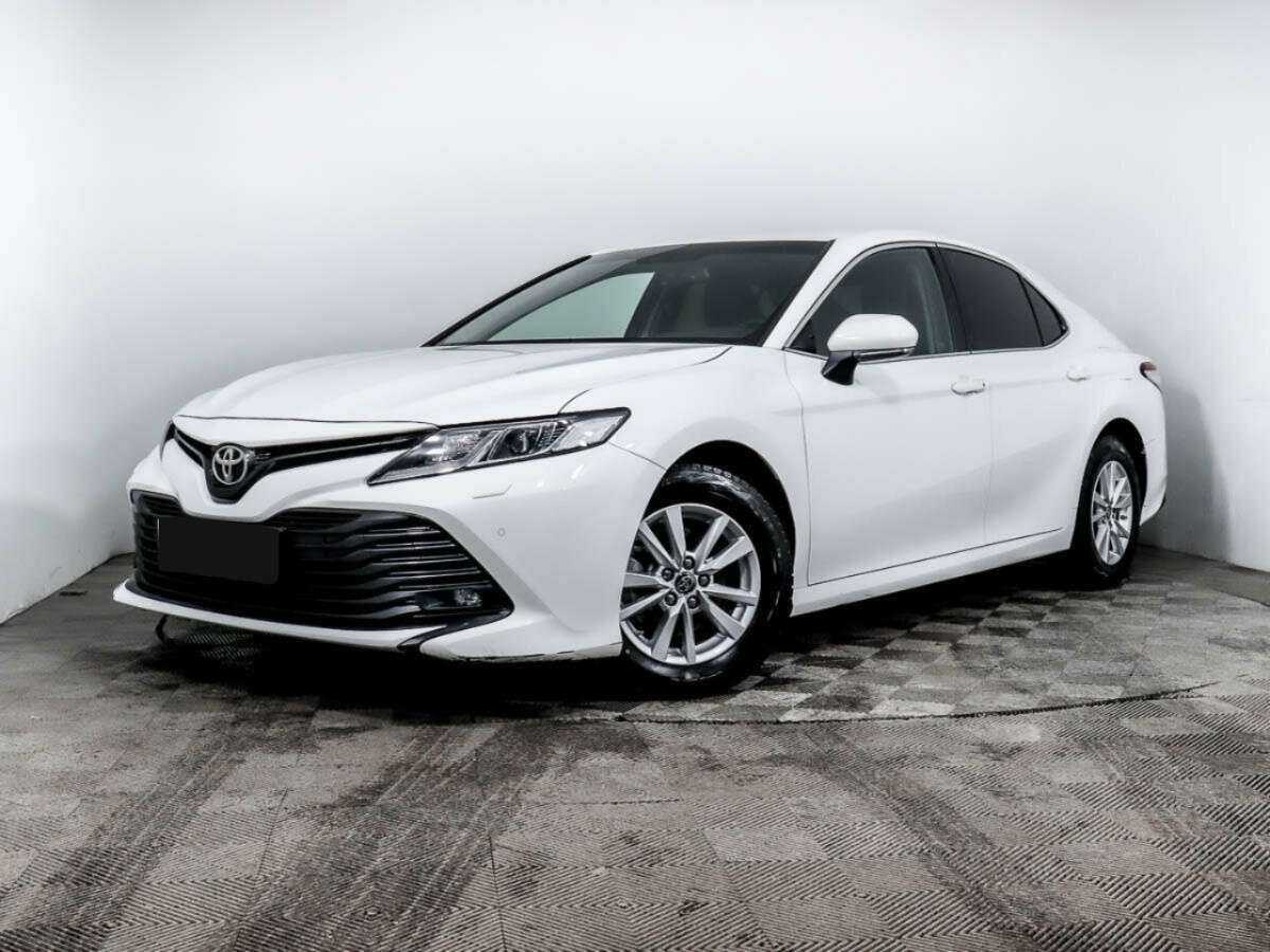 Toyota Camry с пробегом — 2020 год. Посмотреть фото