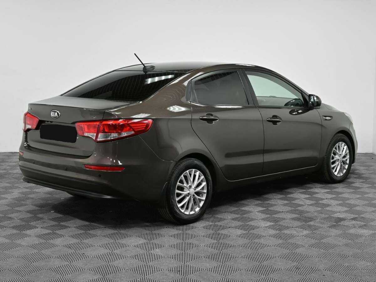Kia Rio с пробегом — 2017 год. Фото: #1