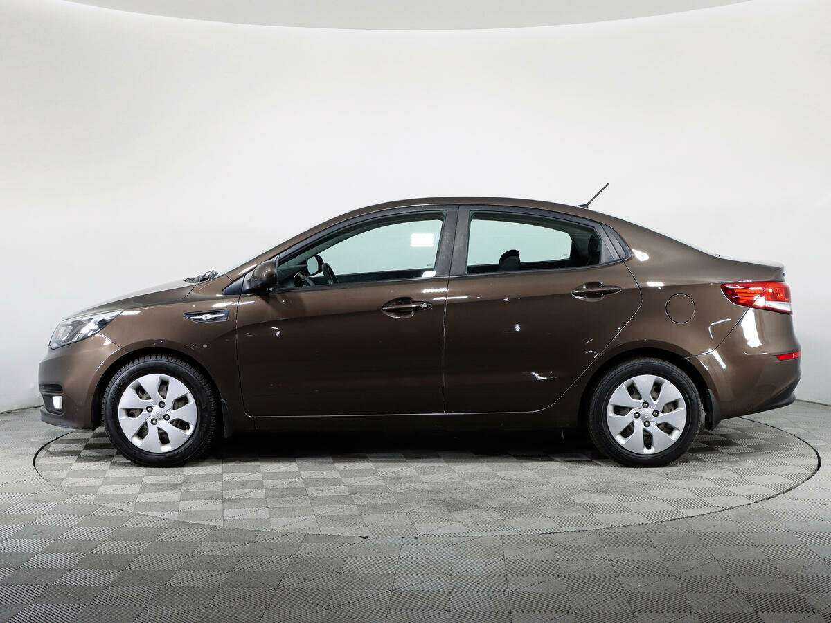 Kia Rio с пробегом — 2016 год. Фото: #7