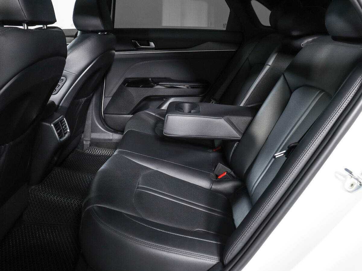 Kia K5 с пробегом — 2021 год. Фото: #7