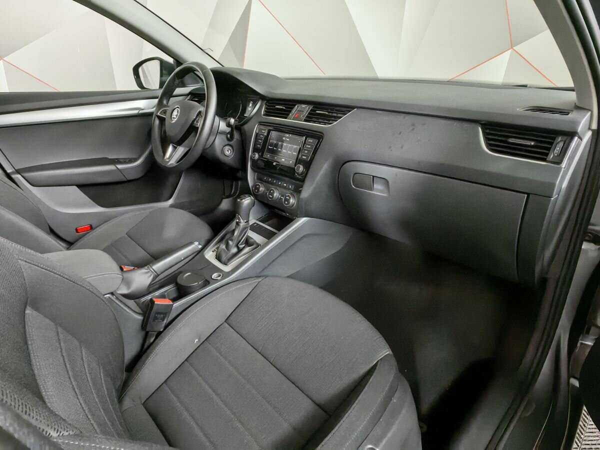 Skoda Octavia с пробегом — 2017 год. Фото: #8