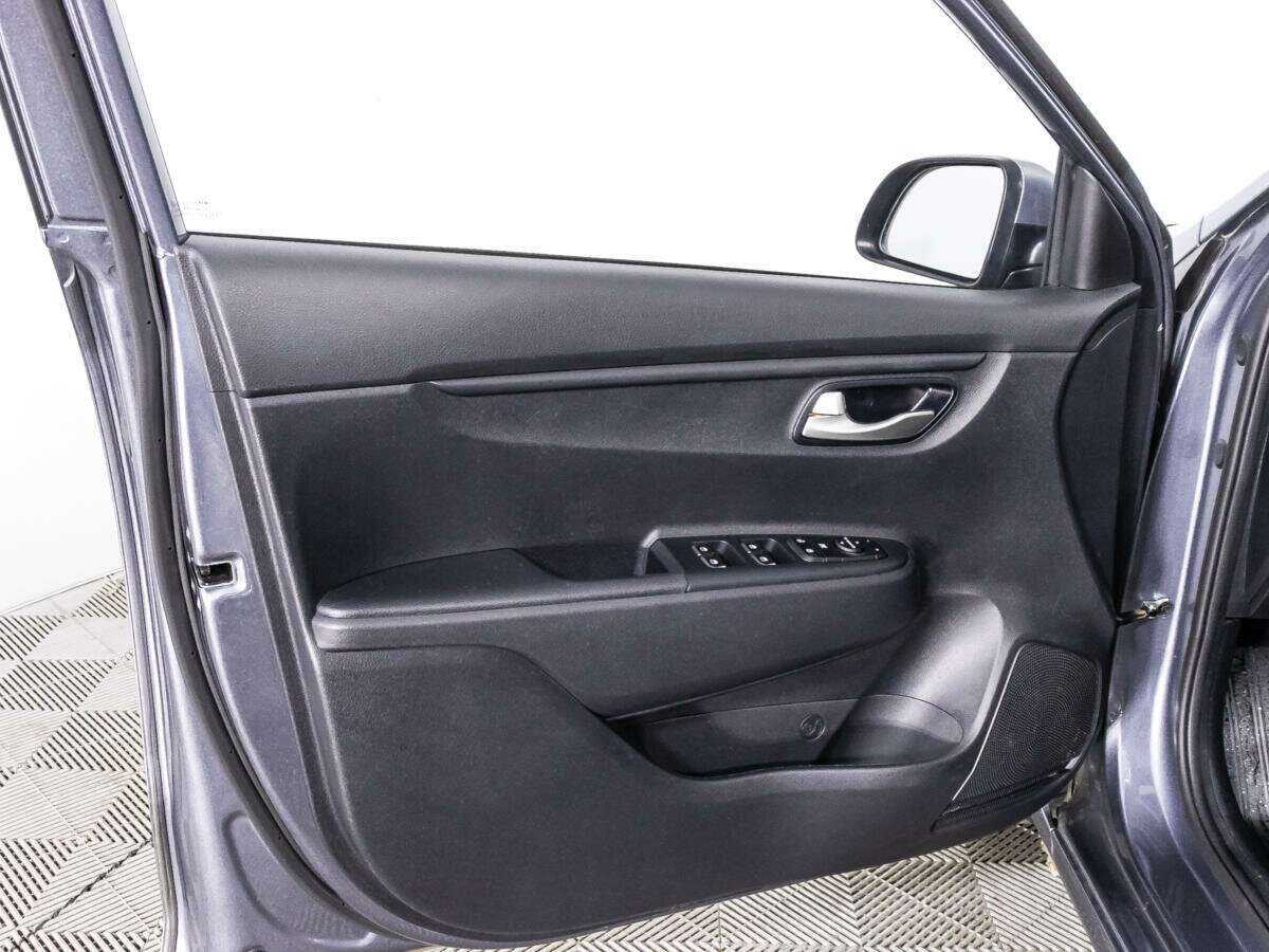 Kia Rio с пробегом — 2021 год. Фото: #21