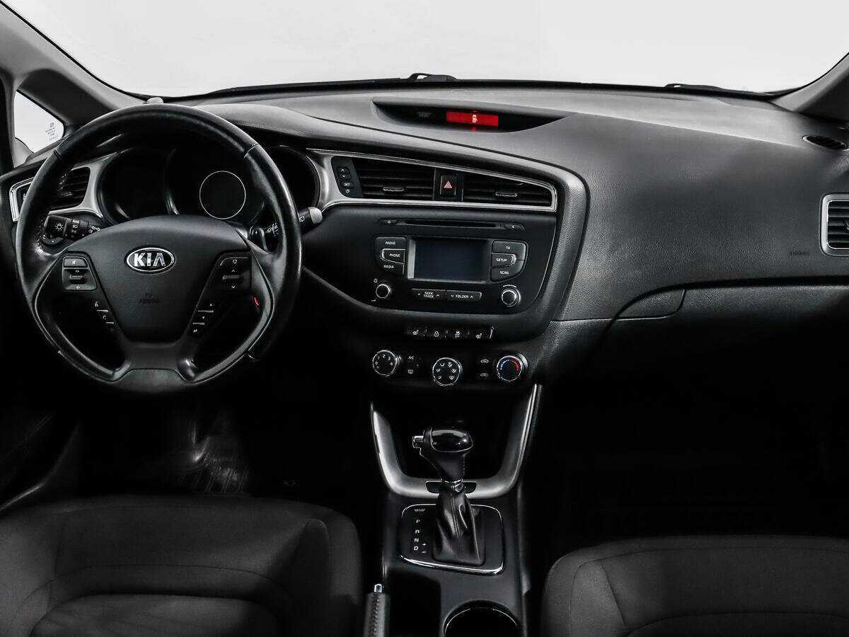 Kia Ceed с пробегом — 2016 год. Фото: #11