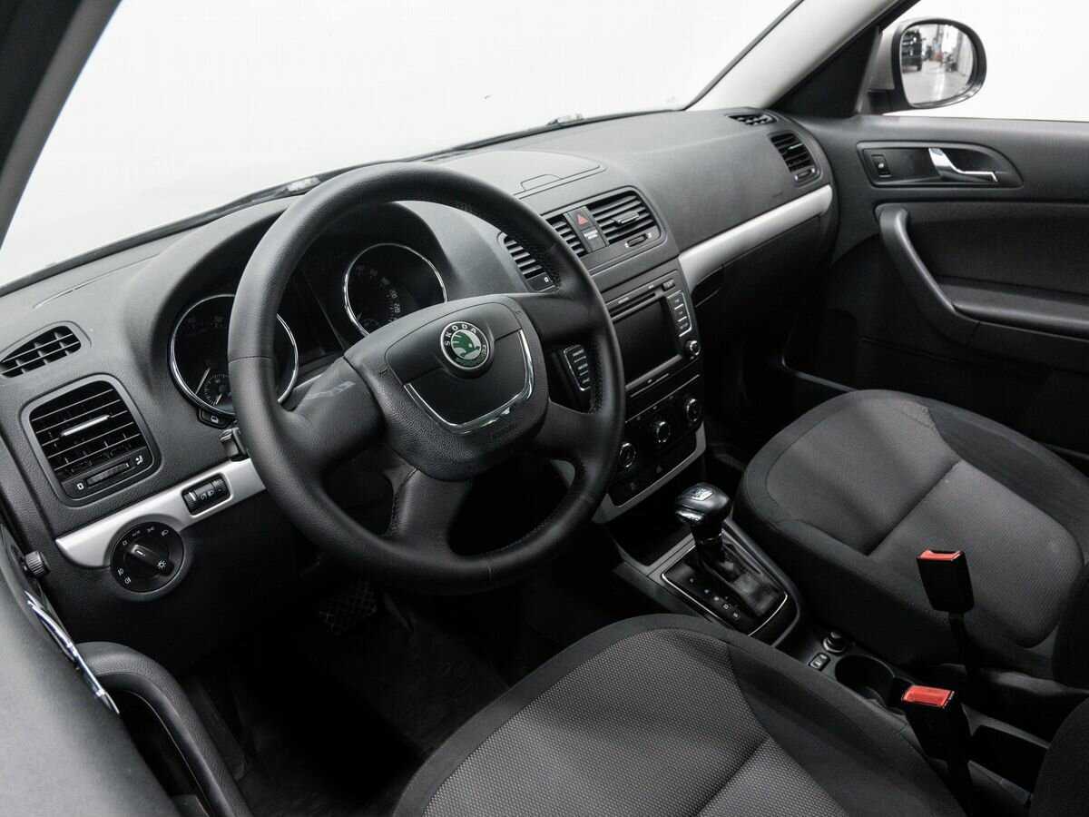 Skoda Yeti с пробегом — 2012 год. Фото: #12