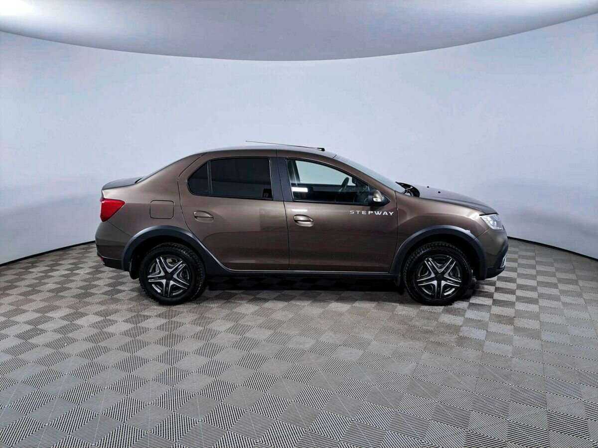 Renault Logan с пробегом — 2019 год. Фото: #3