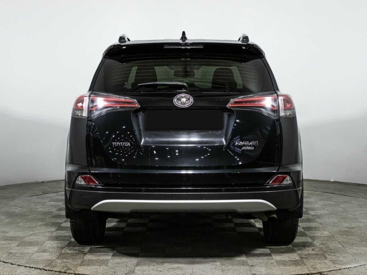Toyota RAV4 с пробегом — 2015 год. Фото: #5