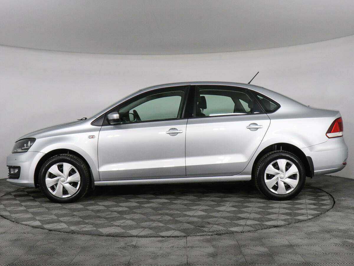 Volkswagen Polo с пробегом — 2016 год. Фото: #7