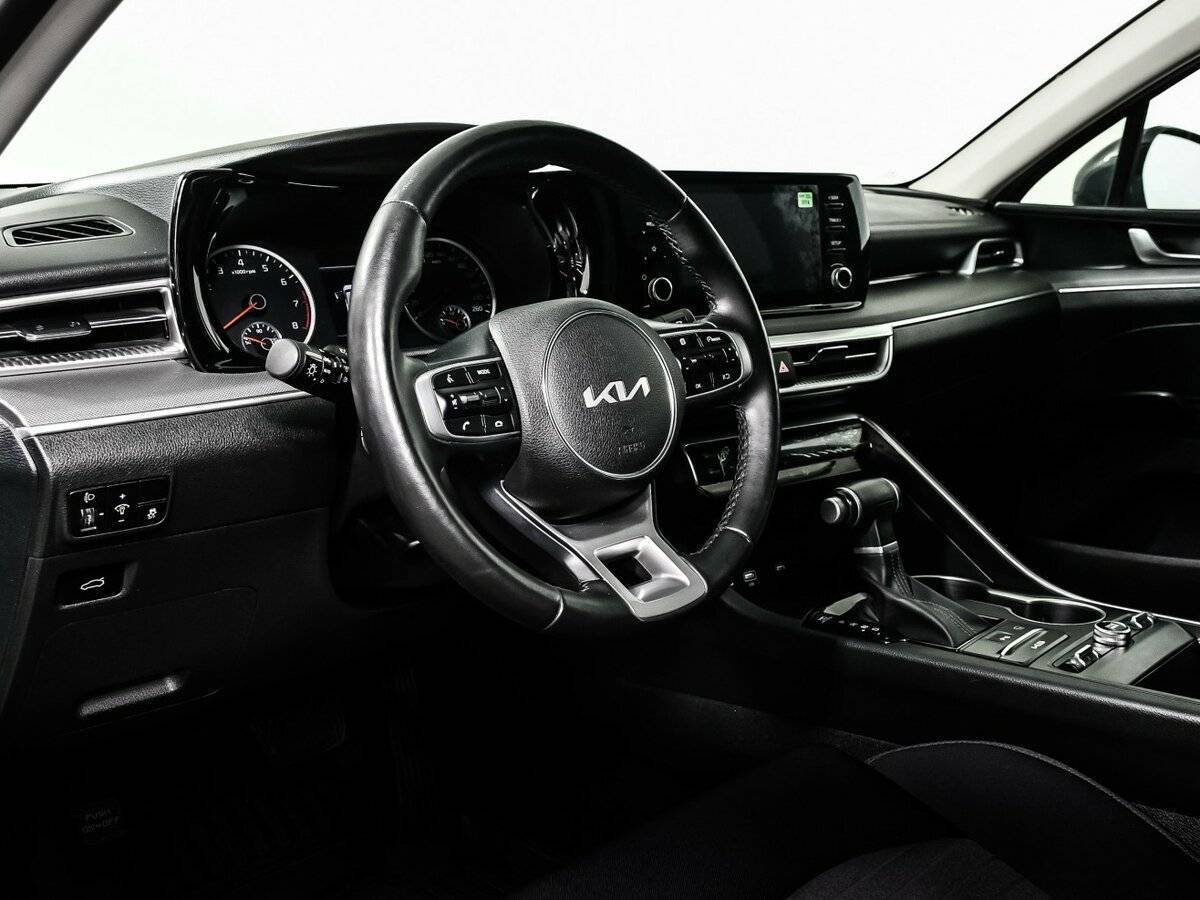 Kia K5 с пробегом — 2023 год. Фото: #11