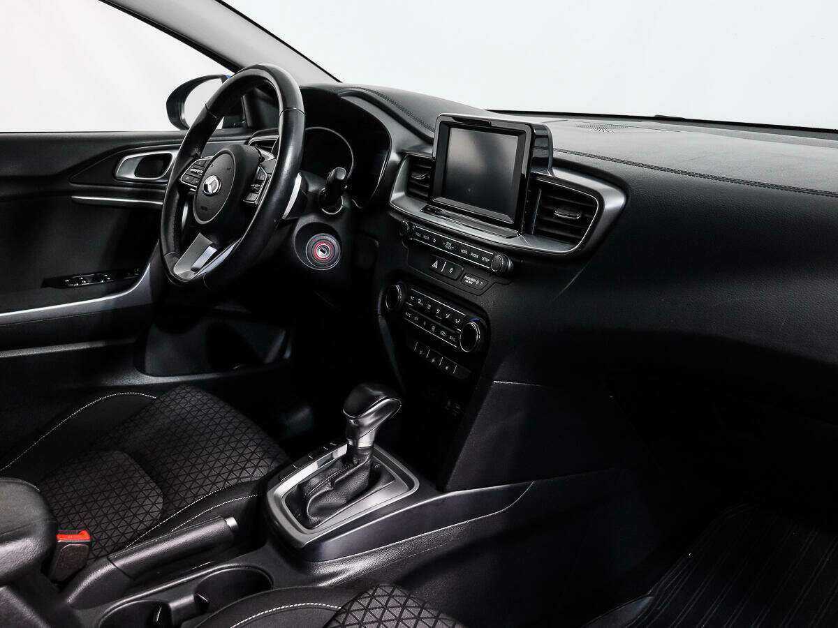 Kia Ceed с пробегом — 2018 год. Фото: #10