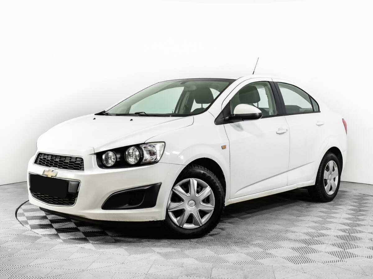 Chevrolet Aveo с пробегом — 2012 год. Фото: #0