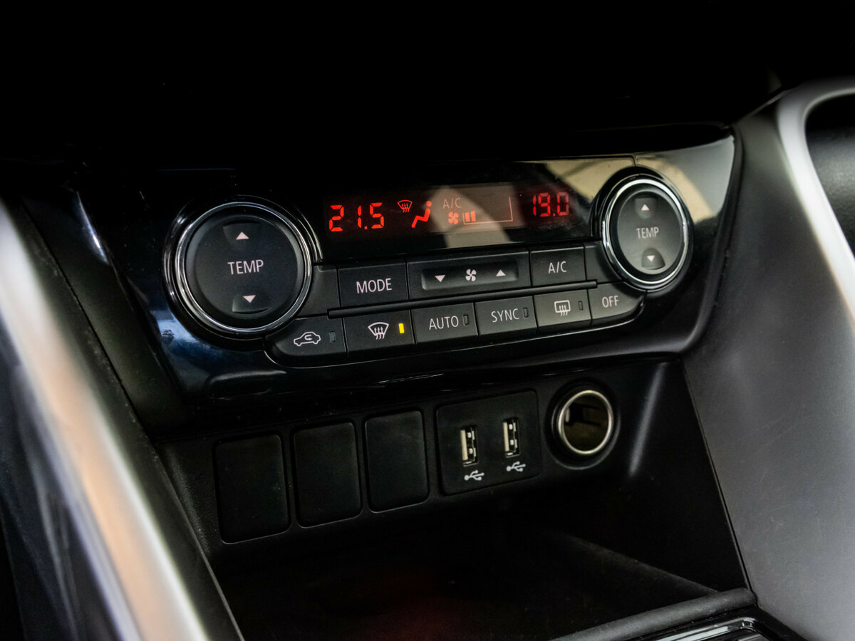 Mitsubishi Eclipse Cross с пробегом — 2022 год. Фото: #18