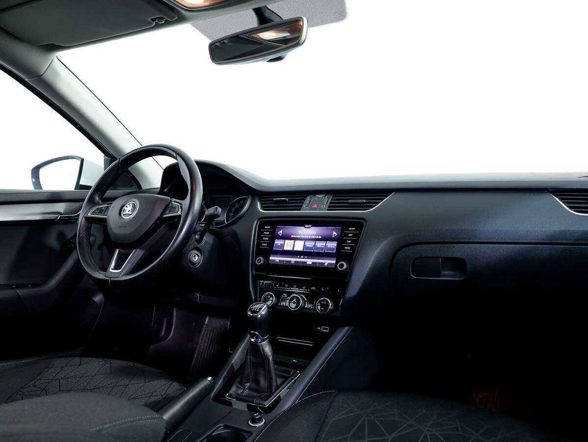 Skoda Octavia с пробегом — 2018 год. Фото: #10