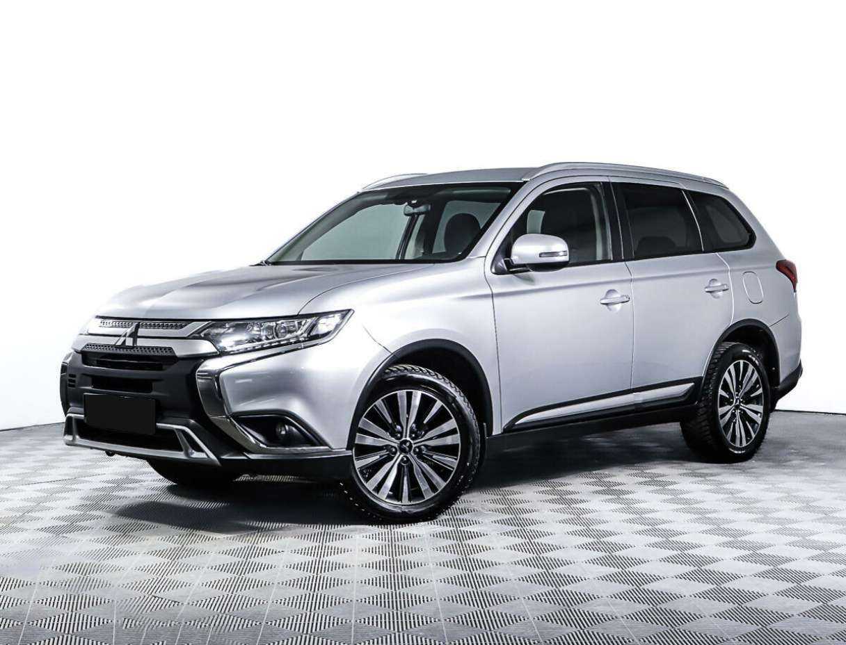 Mitsubishi Outlander с пробегом — 2019 год. Посмотреть фото