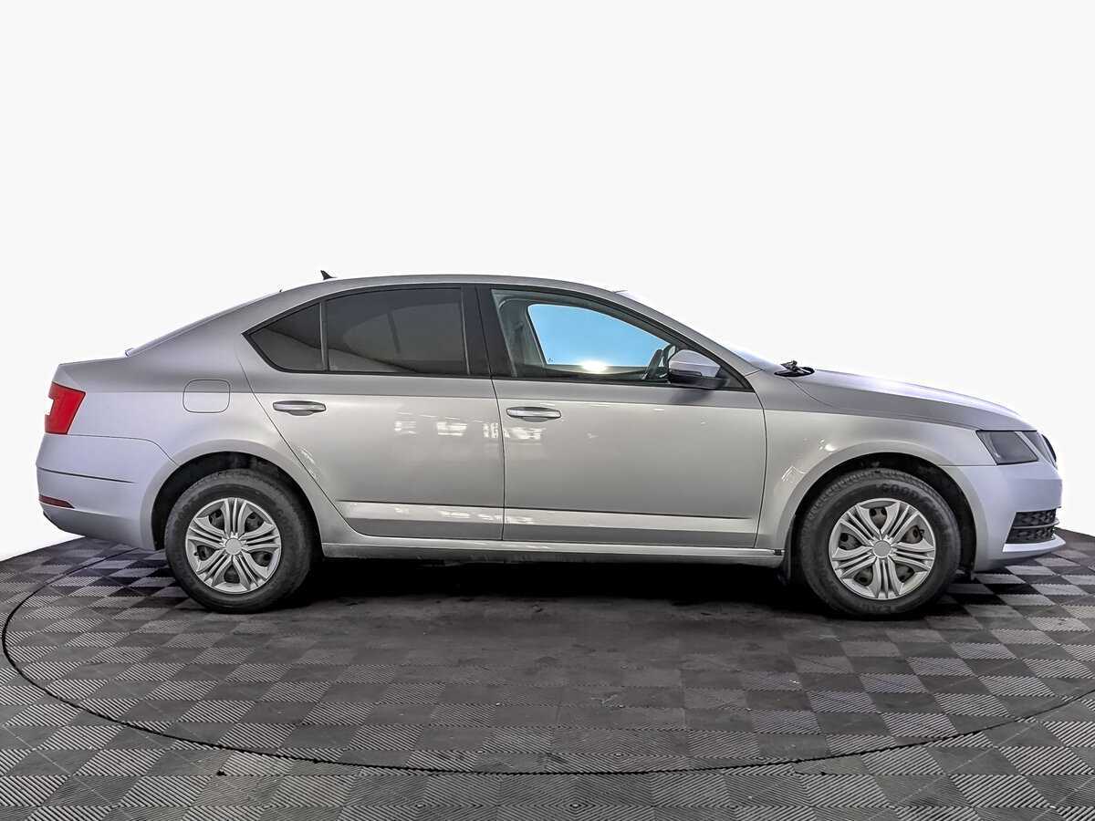Skoda Octavia с пробегом — 2017 год. Фото: #3