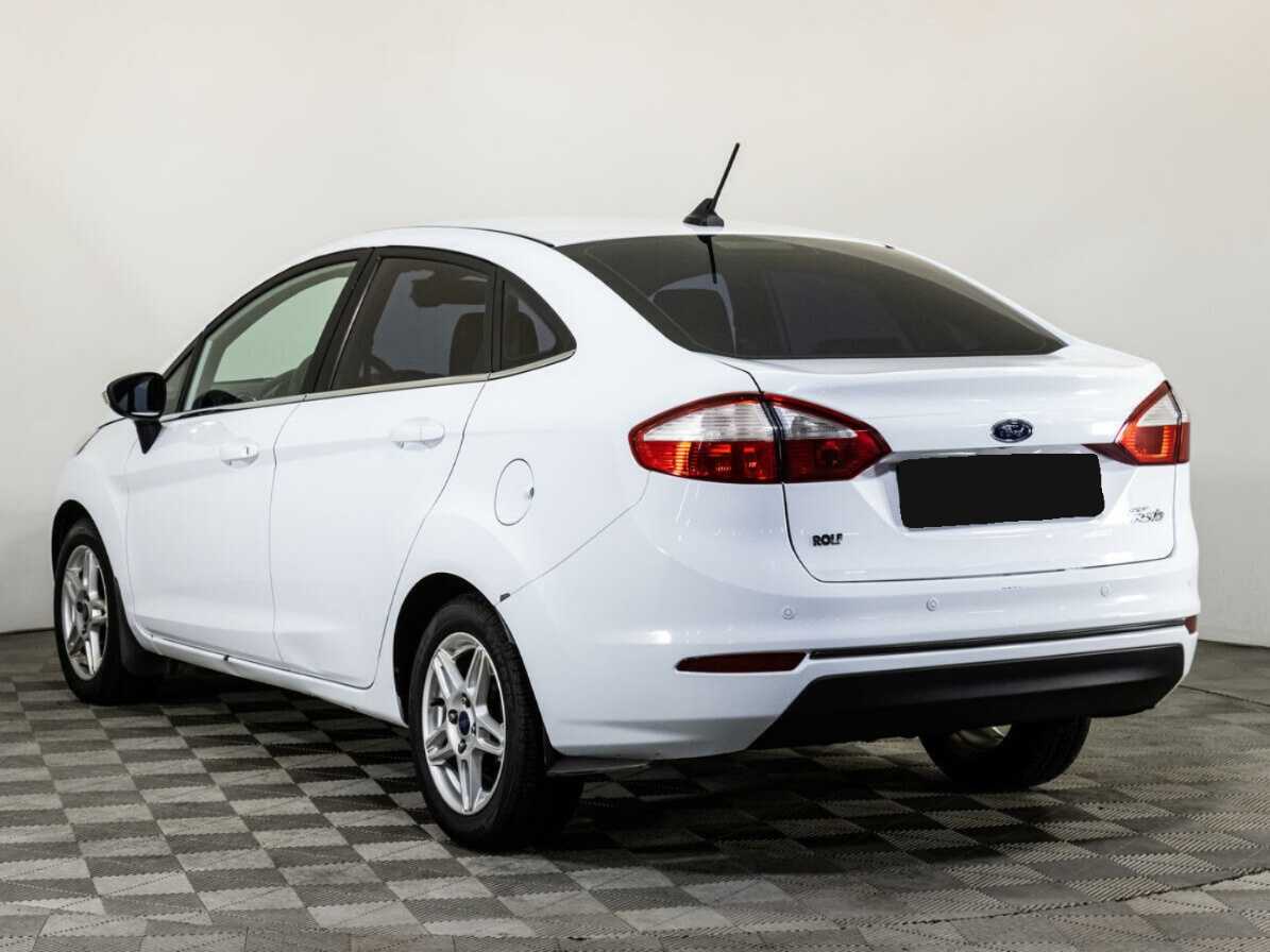 Ford Fiesta с пробегом — 2017 год. Фото: #5
